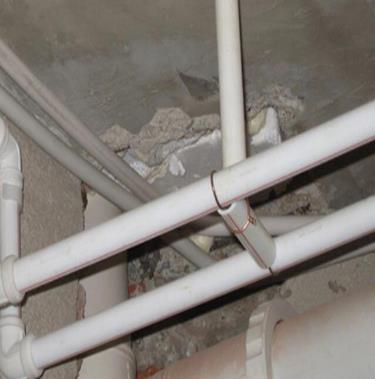 郑州漏水维修 卫生间漏水的原因是什么？卫生间下水管漏水怎么办？
