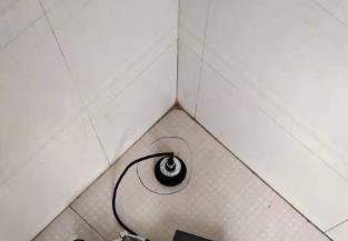 郑州卫生间漏水维修之 loft 夹层储藏室毗邻暗管渗水哪家好，推荐诚匠小爱修缮